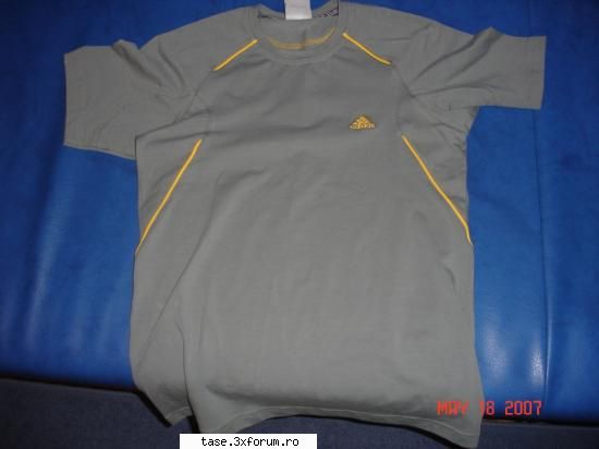 tricou fete calitate 100% adidas

 pret : 70 ron haine